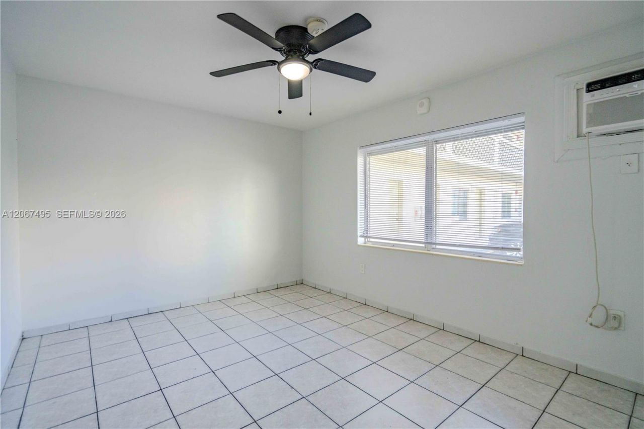 260 Navarre Ave , Unit 2, Coral Gables, FL 33134 Photo