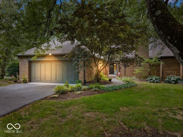 8550 Tree Top Drive , Unit 4, Indianapolis, IN 46260