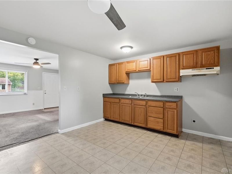 7309 Maringo Drive, Huber Heights, OH 45424 Photo 13