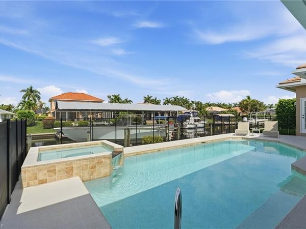 5020 SW 8th PL, CAPE CORAL, FL 33914