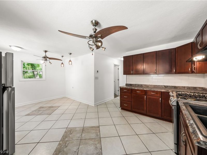 1640 Lockwood Road, Barberton, OH 44203 Photo 10