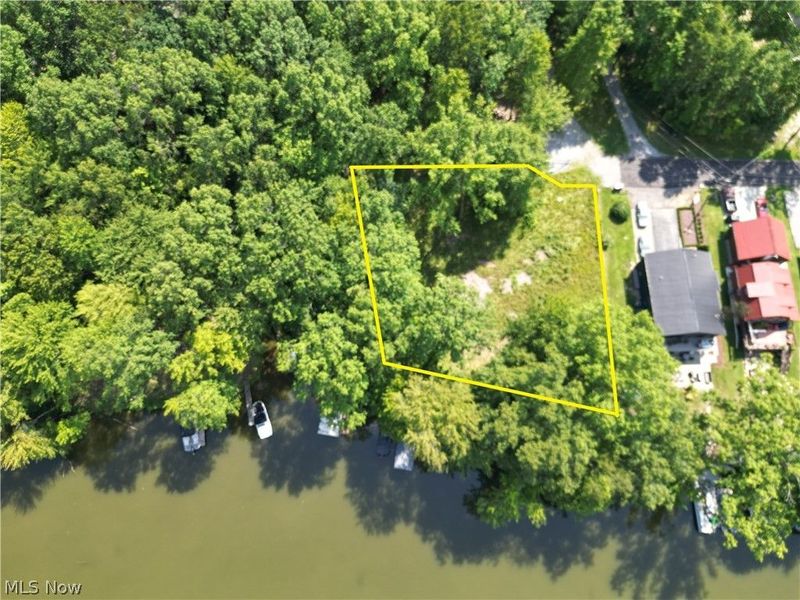 Lakeview Street , Lake Milton, OH 44429 Photo 4