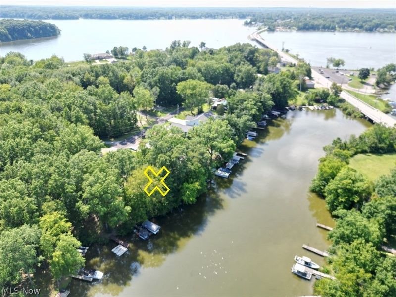 Lakeview Street , Lake Milton, OH 44429 Photo 5