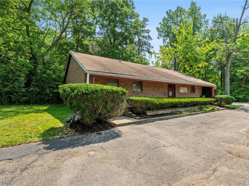105 Church Street, Berea, OH 44017 Photo 3