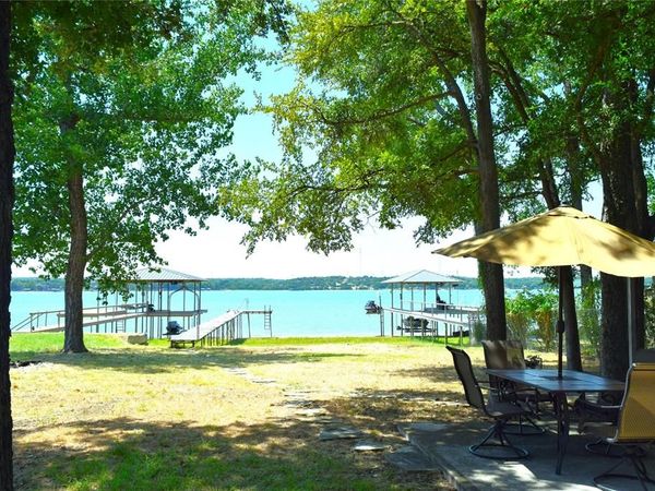1411 E Lake Drive, Weatherford, TX 76087