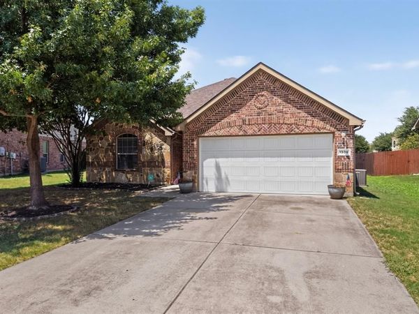 1336 Shelley Drive, Burleson, TX 76028