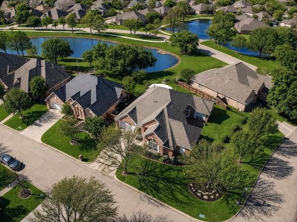 319 Lakewood Drive, Trophy Club, TX 76262