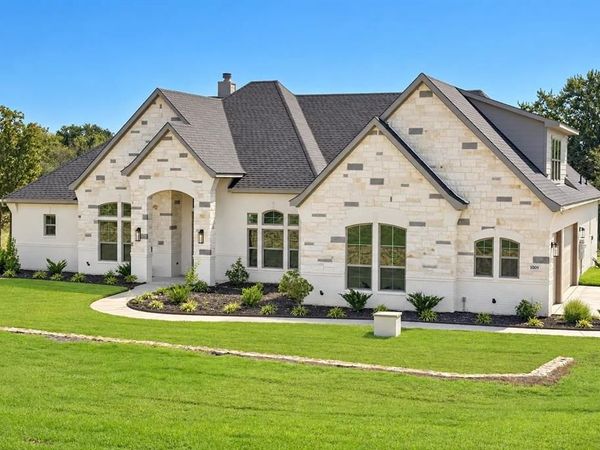 1009 Old Oaks Court, Weatherford, TX 76087