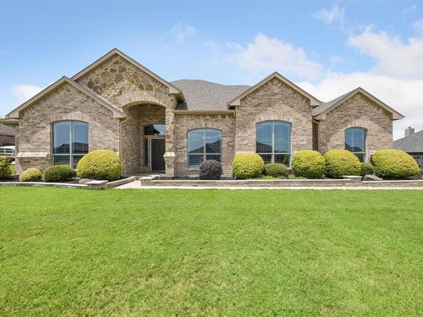 117 Thames Circle, Waxahachie, TX 75165