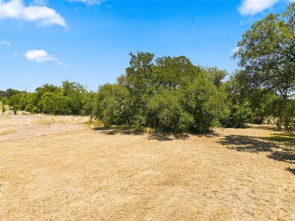 000 16th Street, Crawford, TX 76638