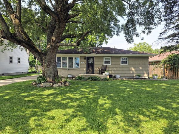 1606 Brookview Court, Hobart, IN 46342