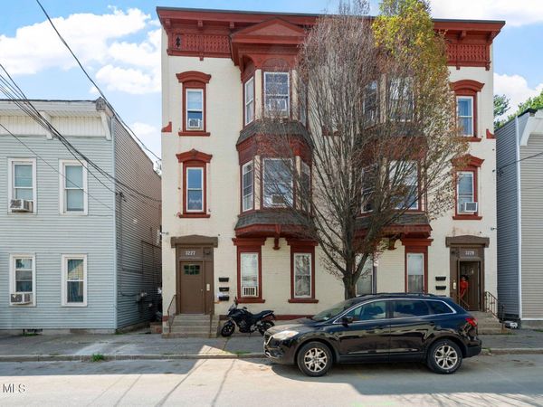 3227-3229 7th Avenue, Troy, NY 12180
