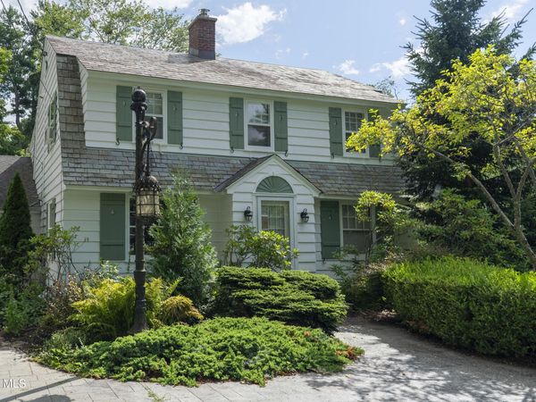 292 Lake Avenue, Saratoga Springs, NY 12866