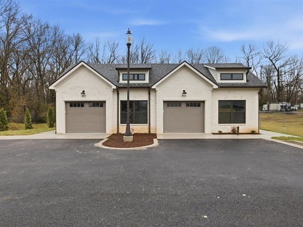 512 Unit 811 Old Lovers Lane Unit 811, Bowling Green, KY 42103