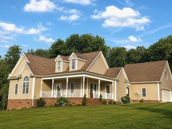 1367 Hidden Valley Drive , Morgantown, KY 42261