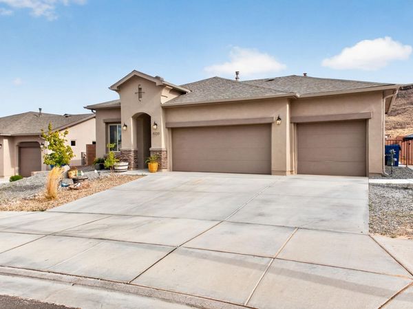 4709 Manzano Peak Street SW, Los Lunas, NM 87031