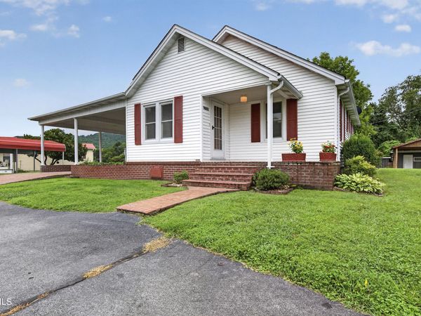 31198 Nova Drive, Damascus, VA 24236
