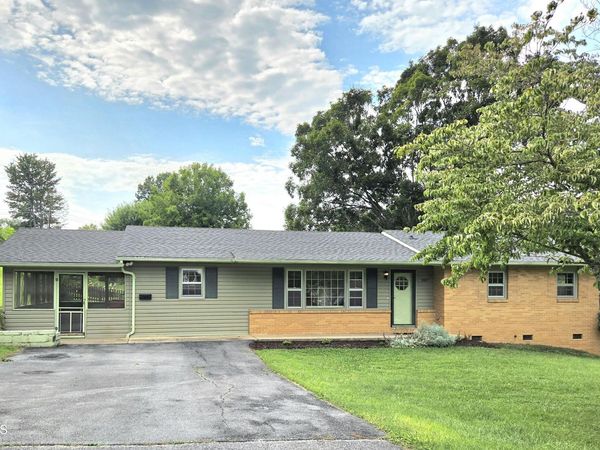 1907 Club Drive, Johnson City, TN 37601