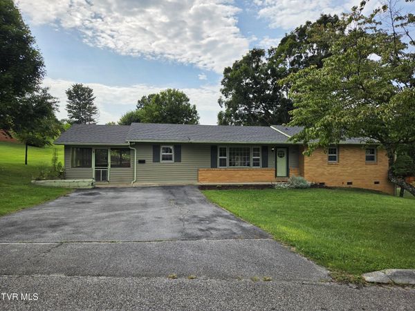 1907 Club Drive, Johnson City, TN 37601