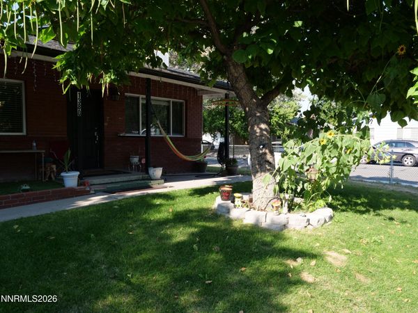 1380 Jerry Lane, Carson City, NV 89701