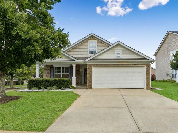 101 Coolmore Ct , Spring Hill, TN 37174