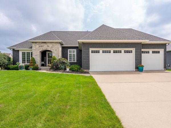 6351 Wildberry Drive , Bettendorf, IA 52722