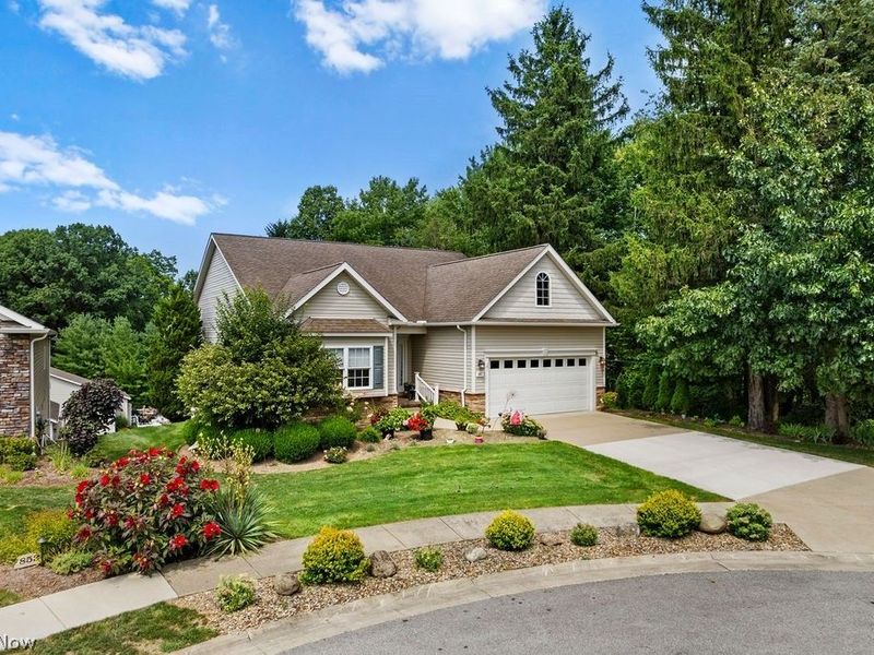 847 Heron Lakes Circle, Cuyahoga Falls, OH 44223 Photo 3