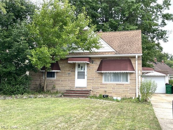 28532 Lake Shore Boulevard , Willowick, OH 44095