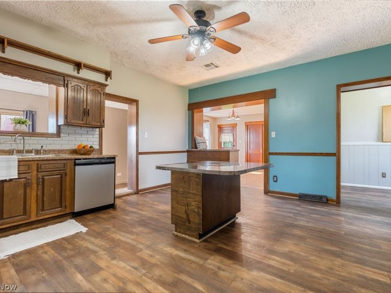 10725 Lisbon Street , Louisville, OH 44641 Photo 12