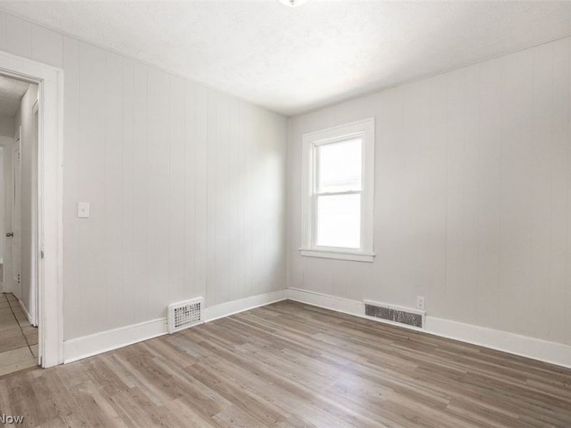 723 E 162nd Street, Cleveland, OH 44110 Photo 14