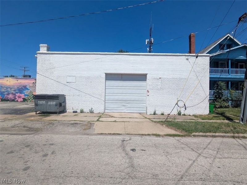 651 E 185th Street , Euclid, OH 44119 Photo 6