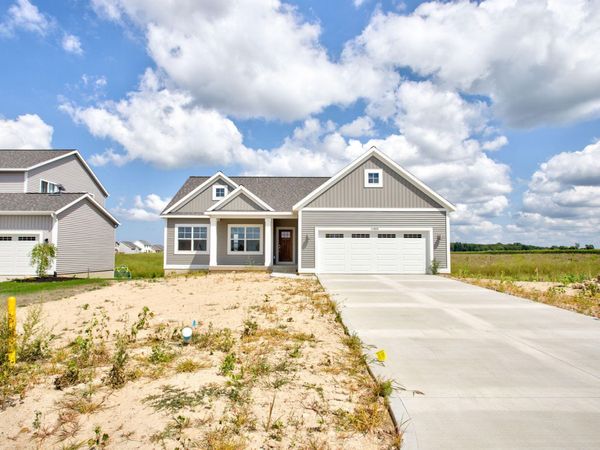 11665 Cherrybud Drive, Holland, MI 49424