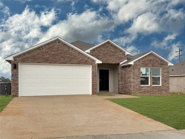 527 Oklahoma Street , Farmington, AR 72730