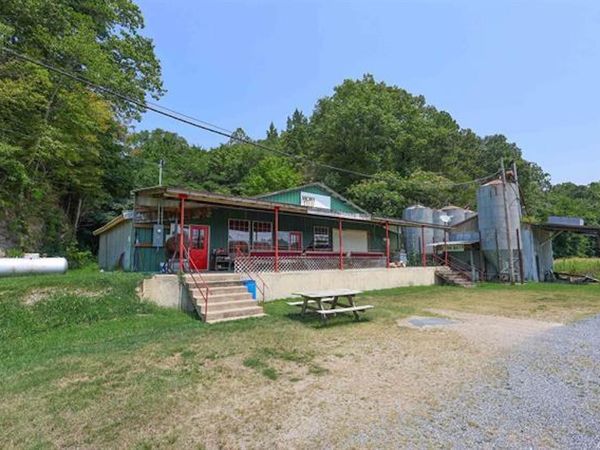 80 Parliment Hill , Mount Ida, AR 71957