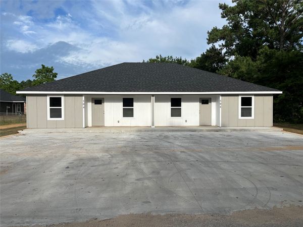 504 S 14th Avenue, Durant, OK 74701