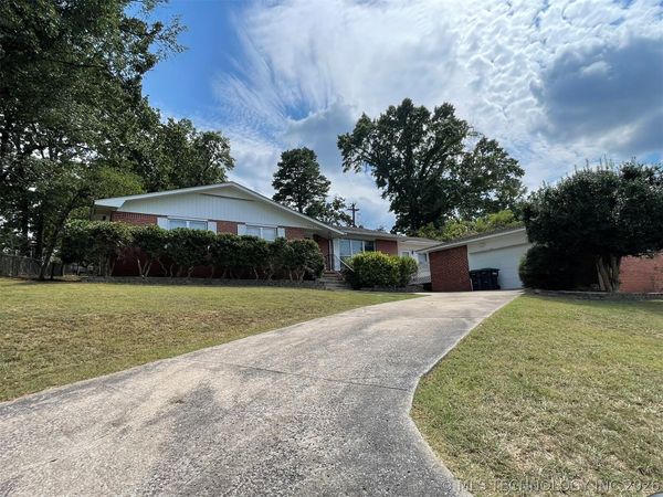 278 Hickory Drive , Tahlequah, OK 74464