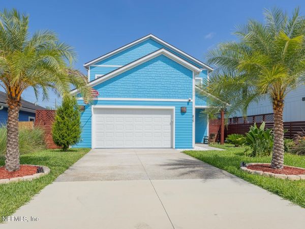 815 S 11TH Avenue S, Jacksonville Beach, FL 32250