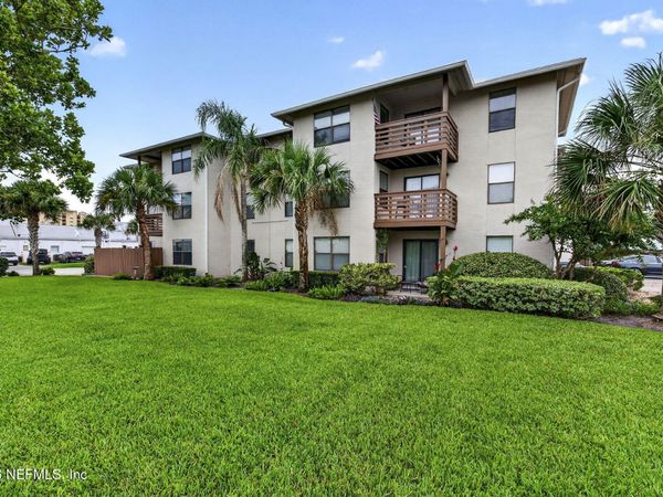 1028 4TH Street N, Unit G, Jacksonville Beach, FL 32250