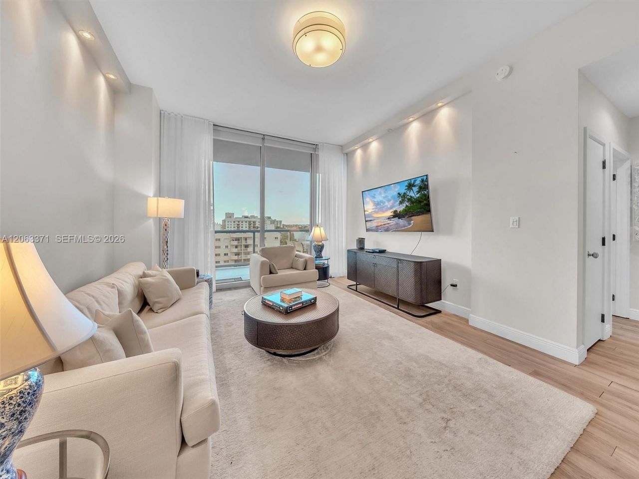 Please Call For Address, Unit 512, Miami Beach, FL 33141 Photo