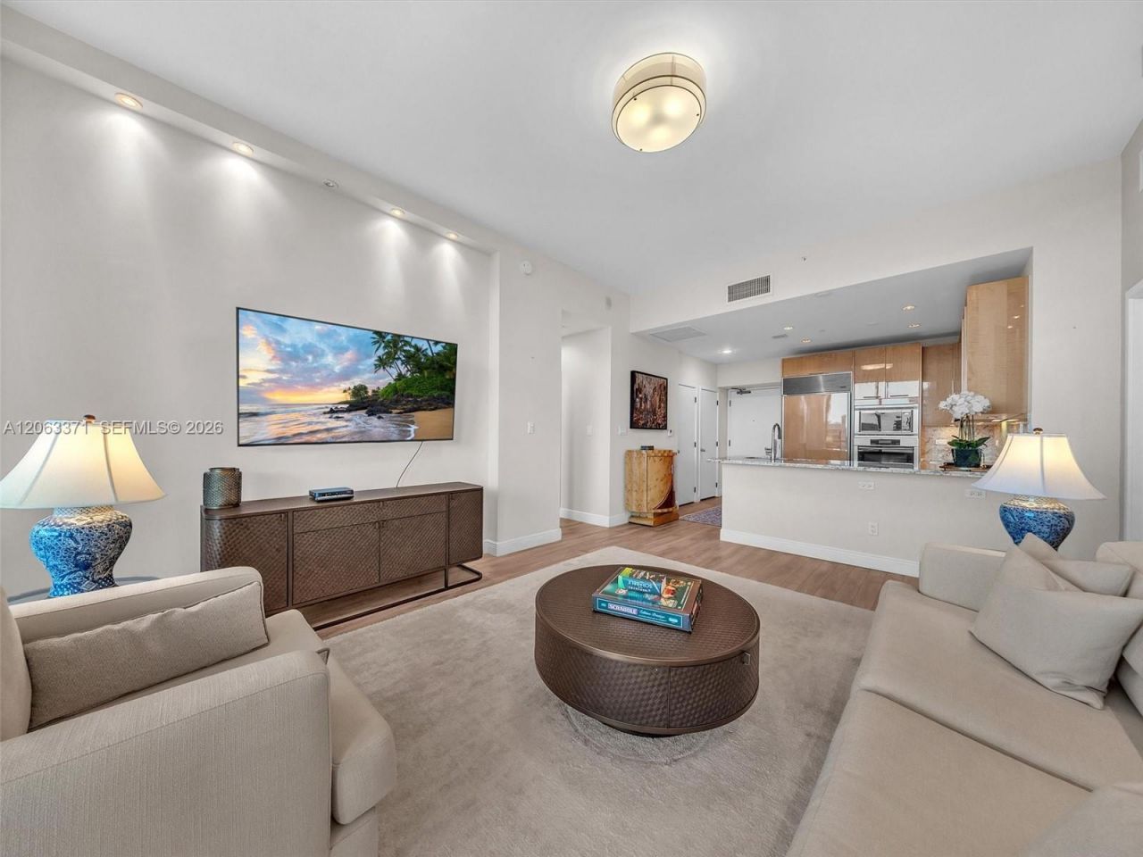 Please Call For Address, Unit 512, Miami Beach, FL 33141 Photo