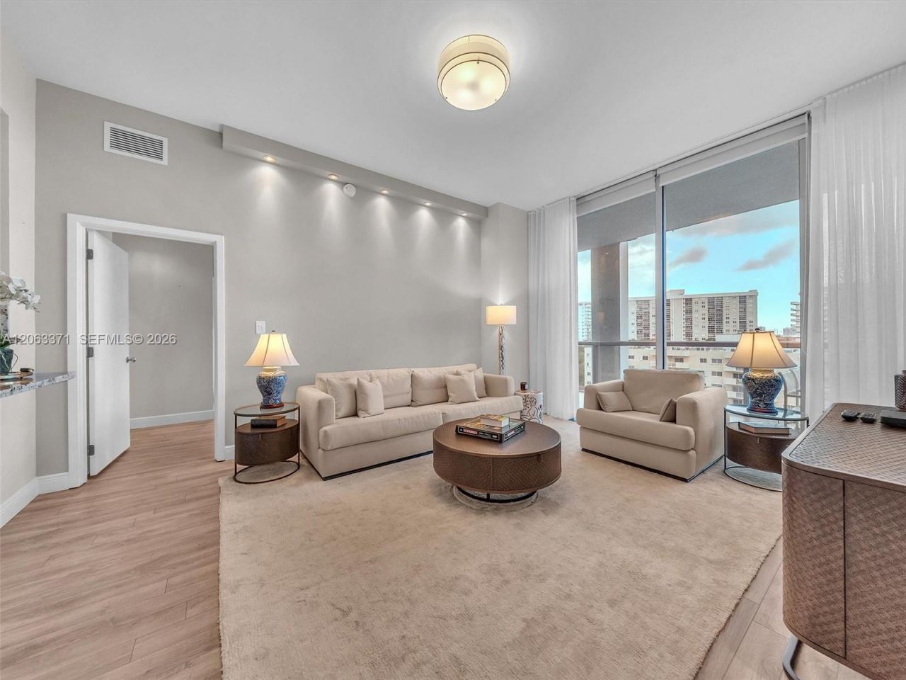 Please Call For Address, Unit 512, Miami Beach, FL 33141 Photo