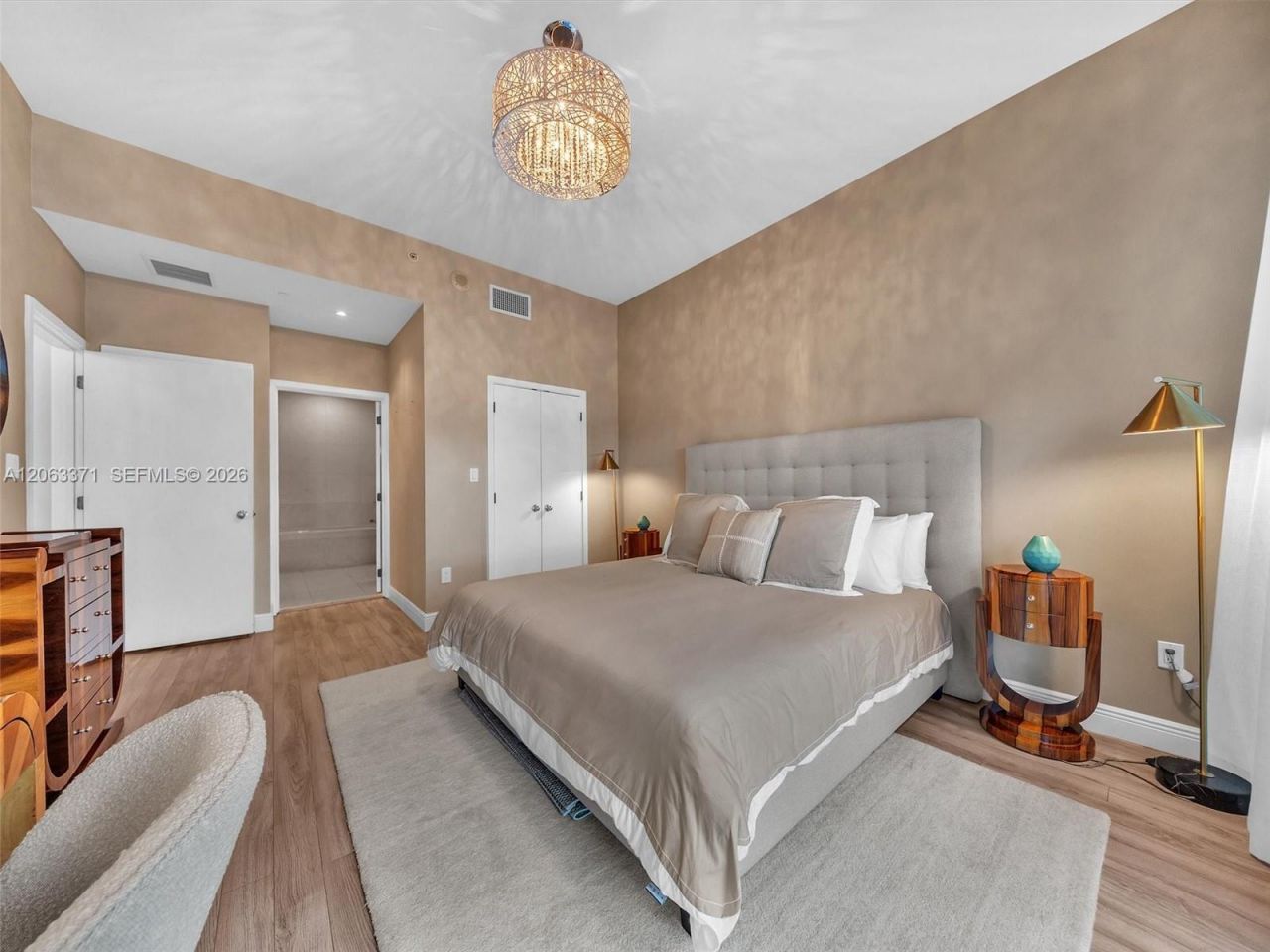 Please Call For Address, Unit 512, Miami Beach, FL 33141 Photo