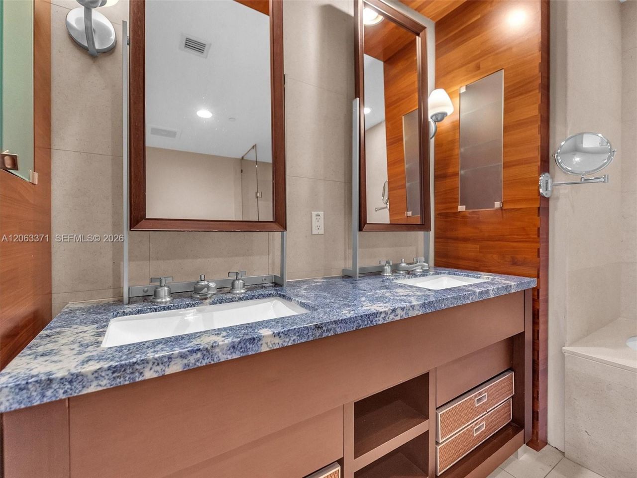Please Call For Address, Unit 512, Miami Beach, FL 33141 Photo