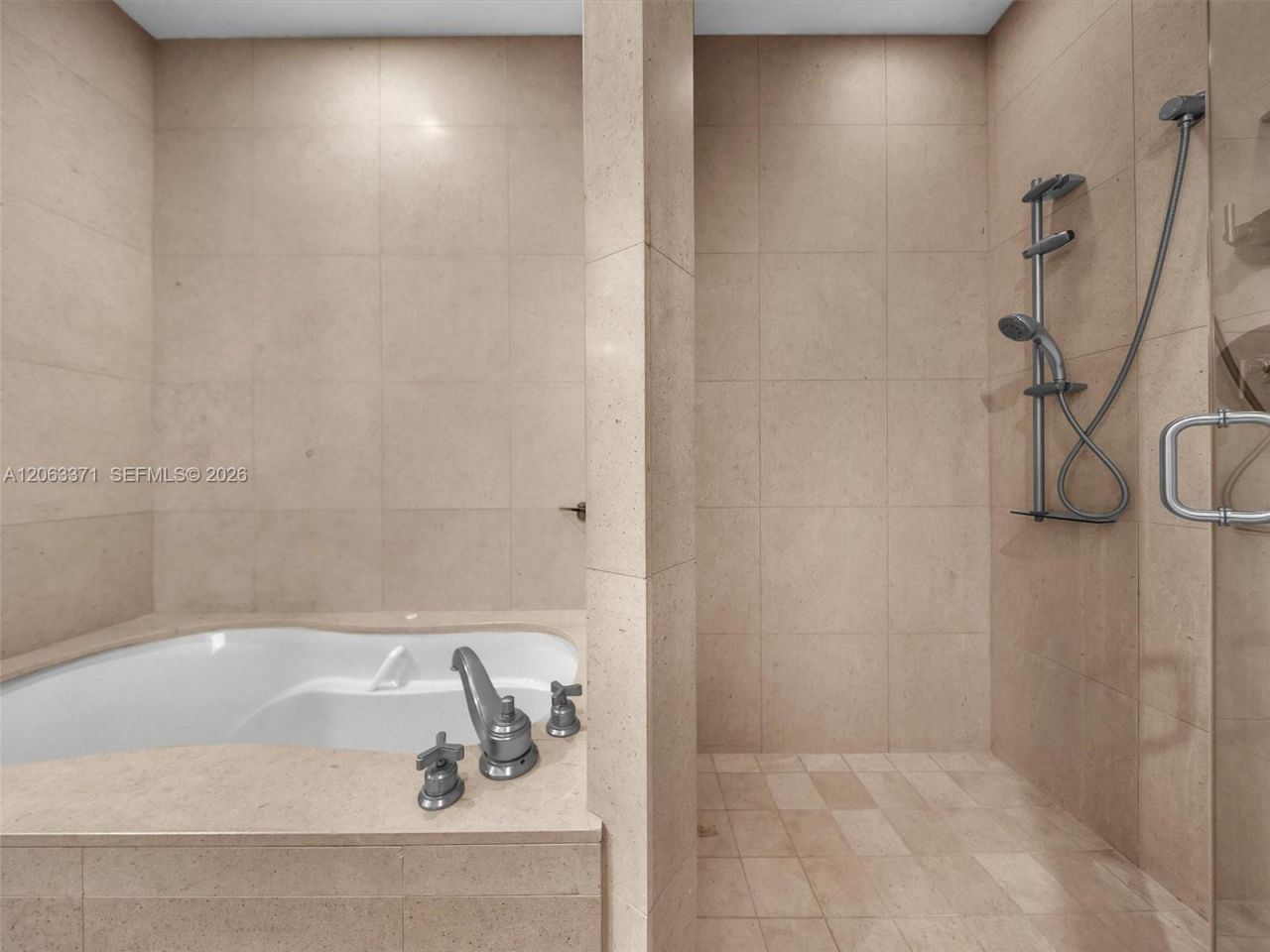 Please Call For Address, Unit 512, Miami Beach, FL 33141 Photo