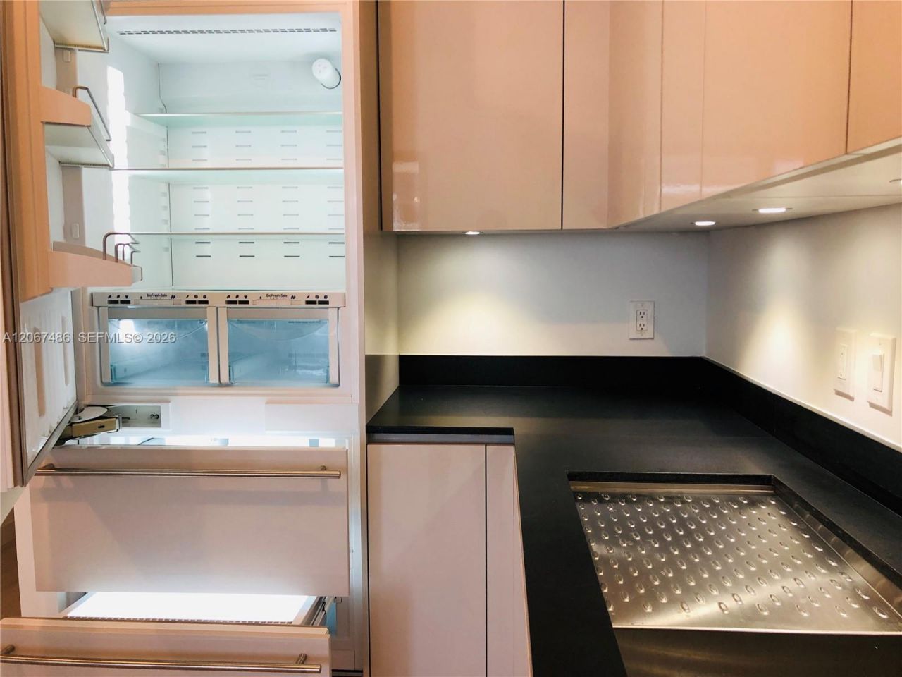 1010 Brickell Ave , Unit 3608, Miami, FL 33131 Photo