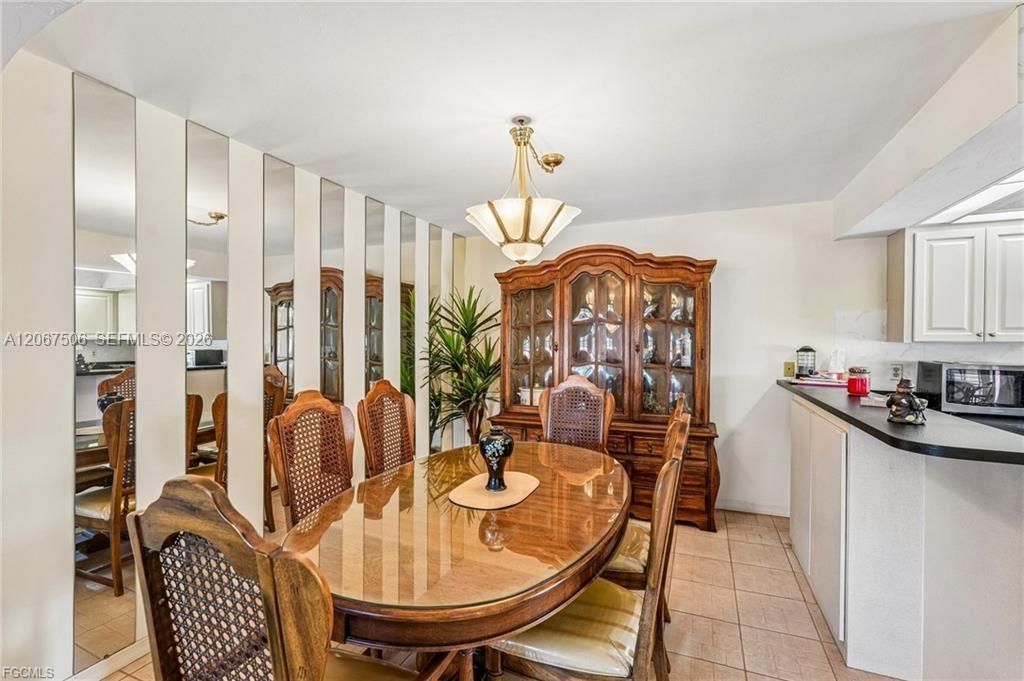 5510 SW 4th Pl , Unit 605, Cape Coral, FL 33914 Photo