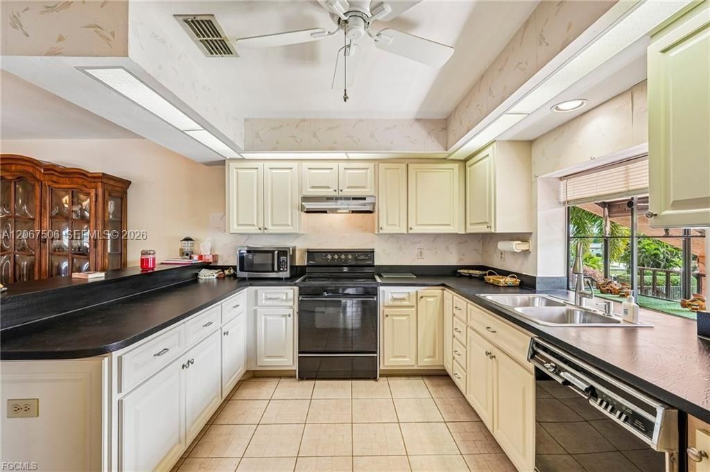 5510 SW 4th Pl , Unit 605, Cape Coral, FL 33914 Photo
