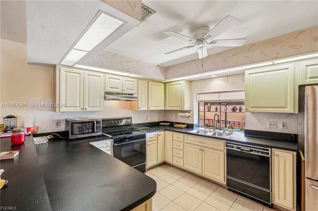 5510 SW 4th Pl , Unit 605, Cape Coral, FL 33914 Photo