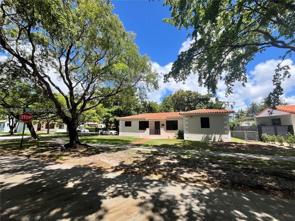 3351 SW 18th St, Unit 3351, Miami, FL 33145