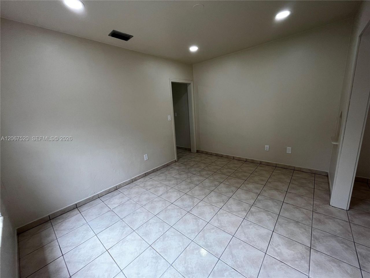 3351 SW 18th St, Unit 3351, Miami, FL 33145 Photo